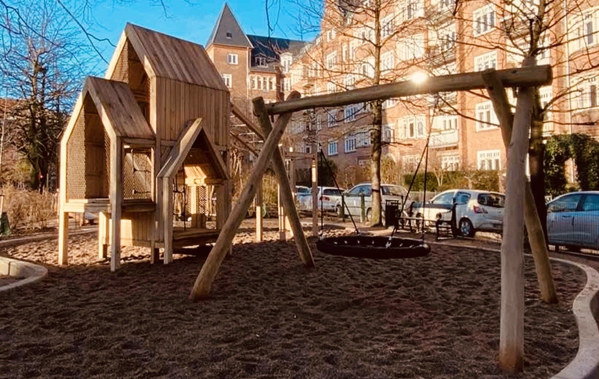 Danas Plads